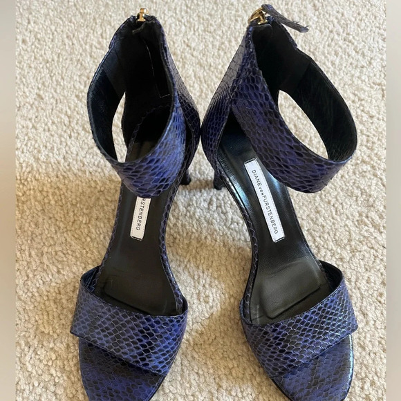 Diane von Furstenberg kitten heels - Picture 4 of 4